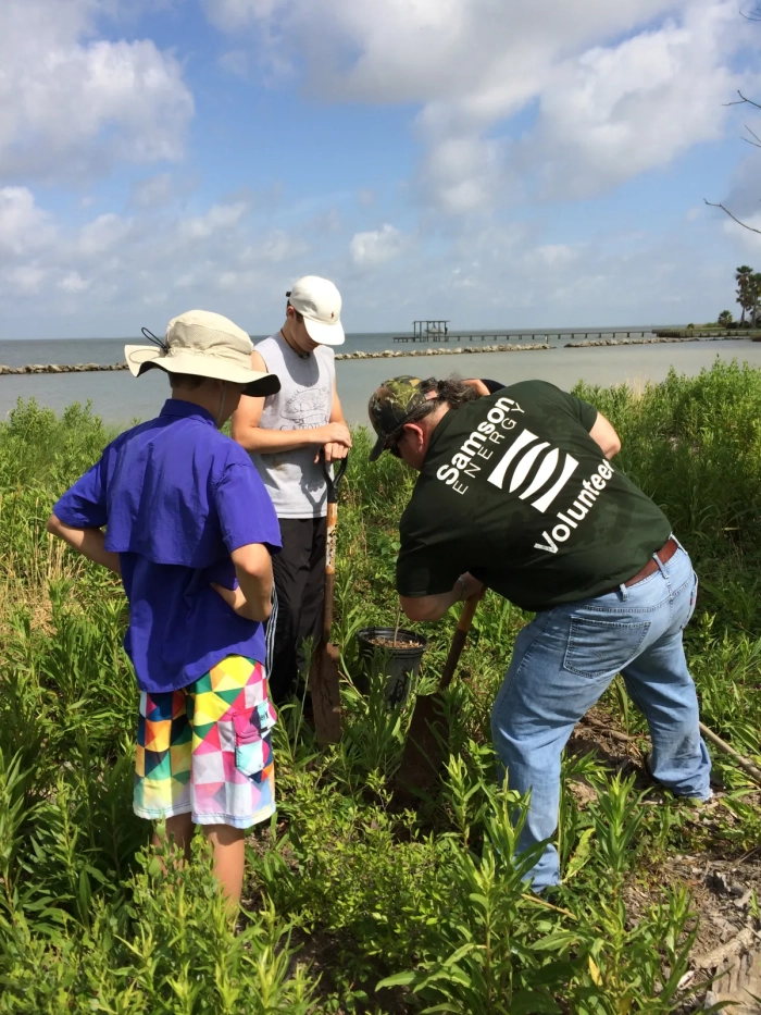 Galveston Bay Foundation's Get Hip to Habitat Restoration Event Sponsored by Samson